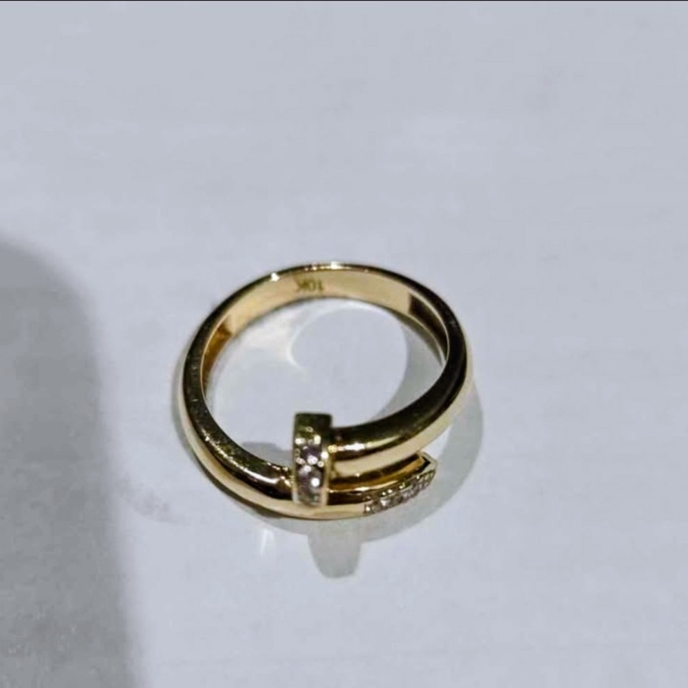 10kt (Real Gold) Elegant Gold Ring with Diamond Accents